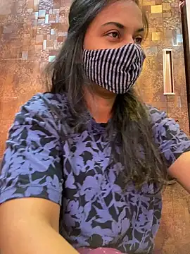 HaaniKaur online show from 6, 1, 2025