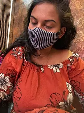 HaaniKaur online show from 3, 3, 2025