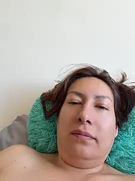 xLadyScarlettx online show from 24, 6, 2026