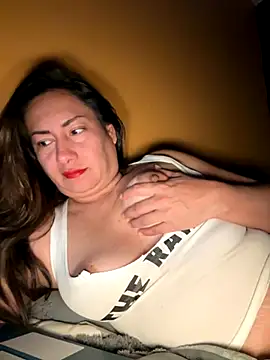 xLadyScarlettx online show from 24, 9, 2025