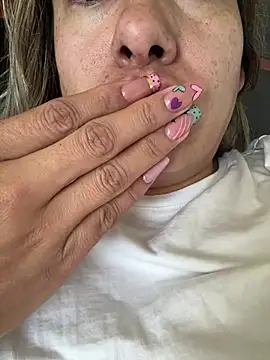 xLadyScarlettx online show from 16, 2, 2025