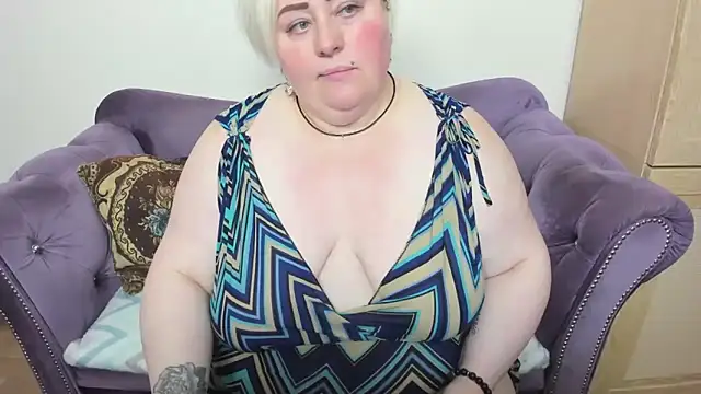 fashiona online show from 8, 10, 2025