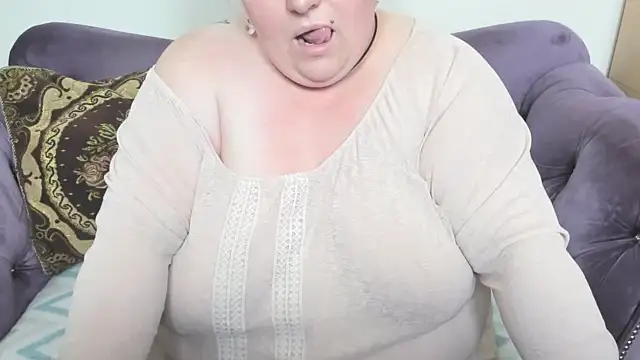 fashiona online show from 25, 10, 2025