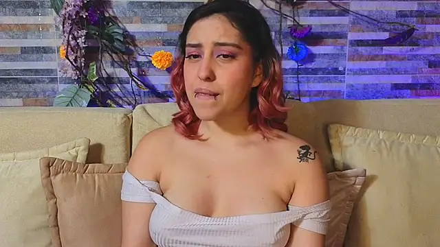 Hairyandsexysalma online show from 9, 9, 2025