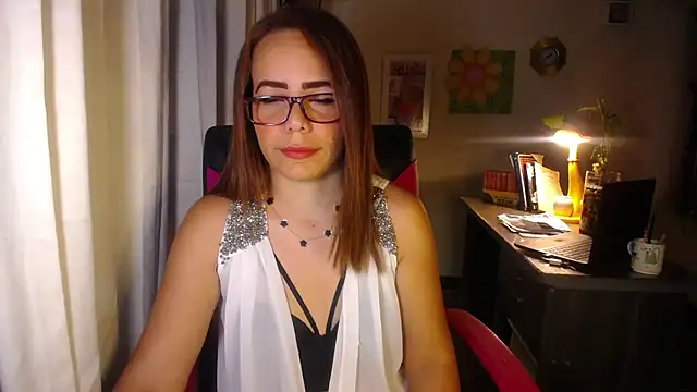 Snapshot of danielle_rose_1 chatting on 18, 7, 2026 danielle rose 1 online show from 18, 7, 2026