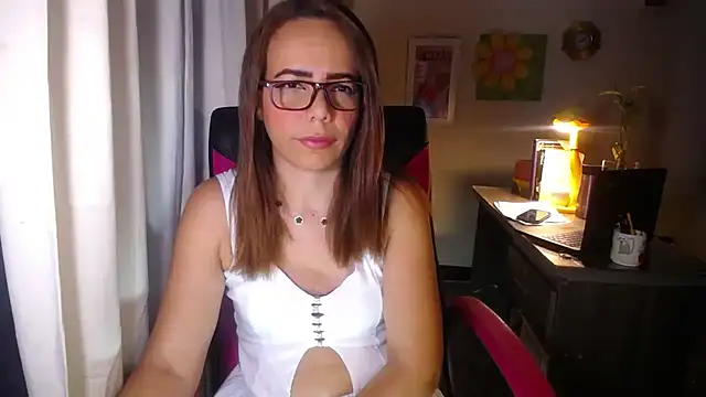 Snapshot of danielle_rose_1 chatting on 15, 7, 2026 danielle rose 1 online show from 15, 7, 2026