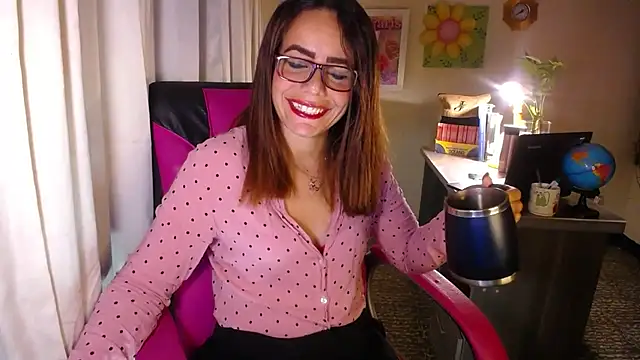 danielle rose 1 online show from 28, 5, 2026