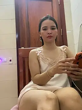 LiLi-Kirix99 online show from 25, 5, 2026