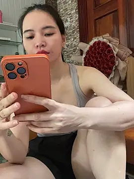 LiLi-Kirix99 online show from 10, 7, 2026