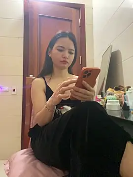 LiLi-Kirix99 online show from 28, 5, 2026