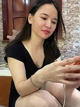 LiLi-Kirix99 online show from 14, 6, 2026