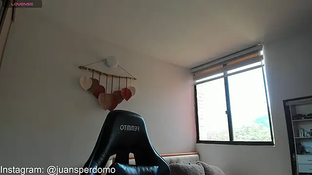 mateoleonee online show from 13, 9, 2025