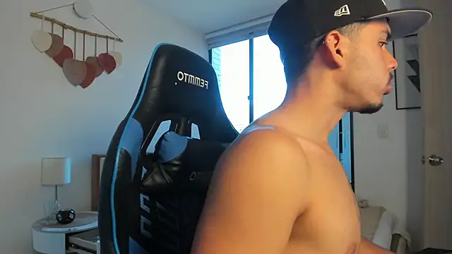 mateoleonee online show from 25, 9, 2025