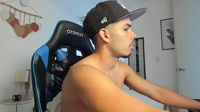 mateoleonee online show from 18, 9, 2025