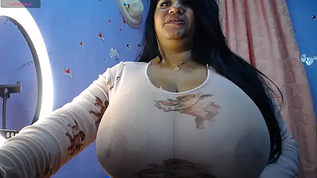 Snapshot of _sonia_bigboobs chatting on 6, 2, 2025 sonia bigboobs online show from 6, 2, 2025