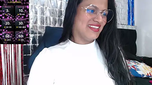 SweetAlmaa online show from 22, 9, 2025