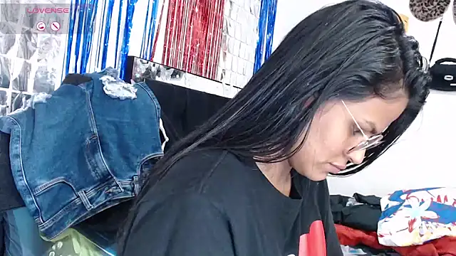 SweetAlmaa online show from 16, 10, 2025