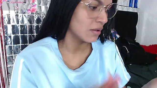 SweetAlmaa online show from 3, 10, 2025