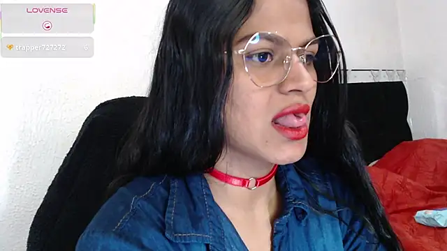 SweetAlmaa online show from 9, 11, 2025