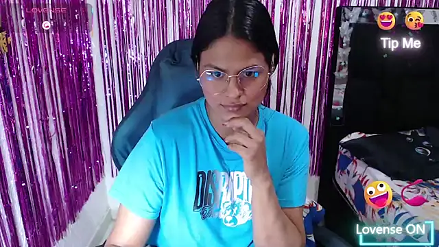 SweetAlmaa online show from 22, 2, 2026