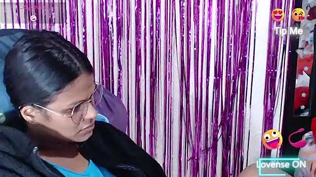 SweetAlmaa online show from 5, 3, 2026