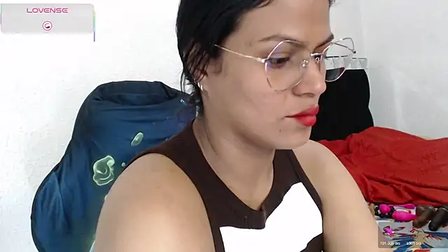 SweetAlmaa online show from 8, 11, 2025