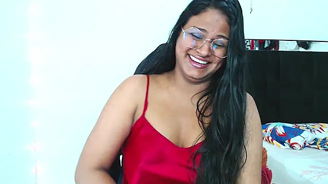 SweetAlmaa online show from 17, 3, 2025