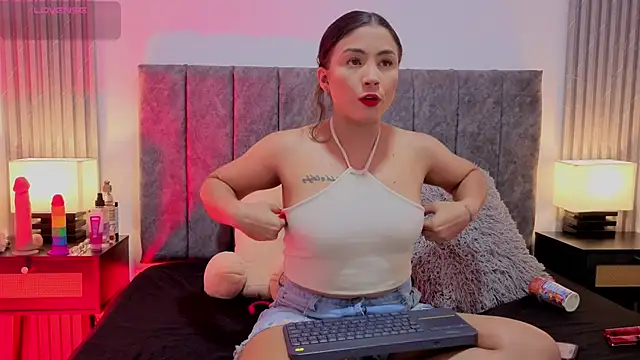 Ema Stone65 online show from 27, 10, 2025