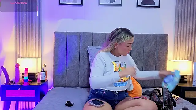 Ema Stone65 online show from 17, 1, 2026