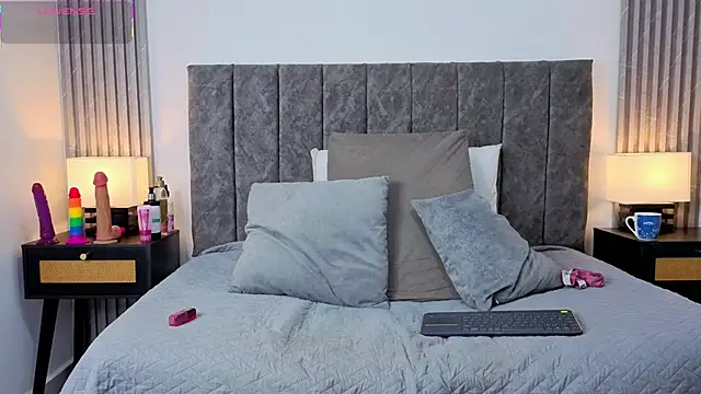 Ema Stone65 online show from 26, 11, 2025