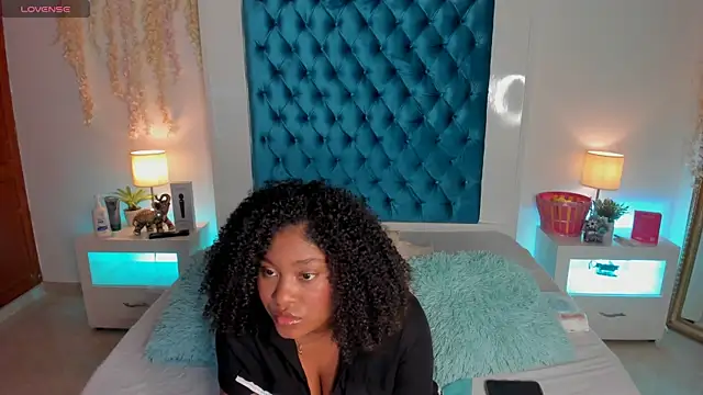 ohrianagibson online show from 14, 4, 2026