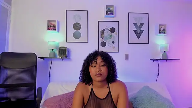 Snapshot of ohrianagibson chatting on 2, 12, 2024 ohrianagibson online show from 2, 12, 2024