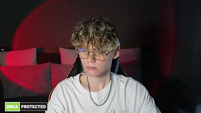 Keytaro online show from 15, 4, 2026