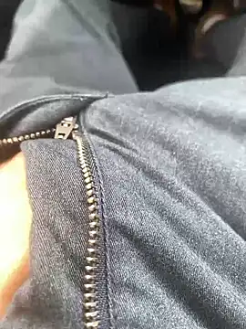 Snapshot of Leoartavia chatting on 27, 12, 2024 Leoartavia online show from 27, 12, 2024