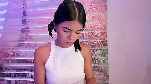 Snapshot of Isa_little4u chatting on 20, 9, 2025 Isa little4u online show from 20, 9, 2025