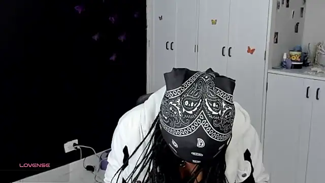 Marce 22 online show from 5, 10, 2025