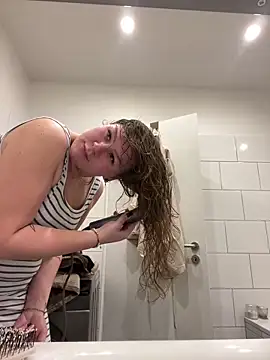 Fancy-Francy online show from 13, 2, 2025