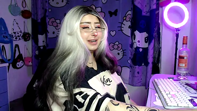 lussyevans24 online show from 10, 3, 2026