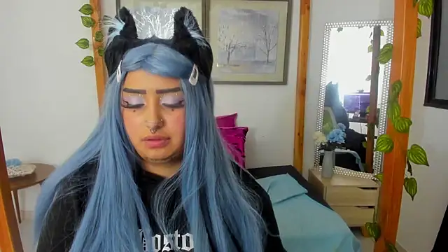 lussyevans24 online show from 20, 3, 2025