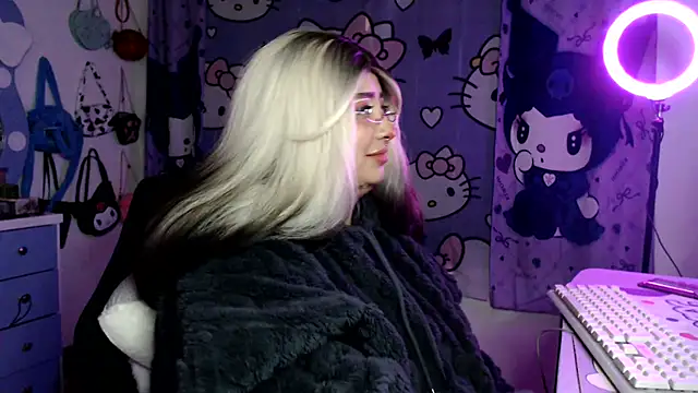 lussyevans24 online show from 15, 3, 2026