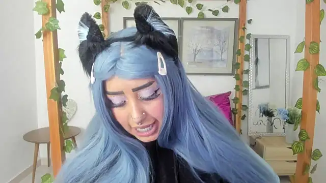 lussyevans24 online show from 17, 3, 2025