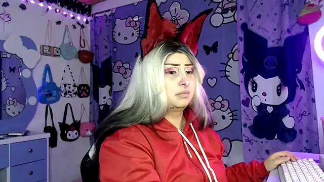 lussyevans24 online show from 2, 12, 2025