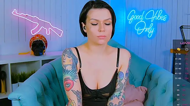 My toys pink online show from 13, 3, 2025