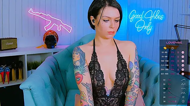 My toys pink online show from 17, 3, 2025