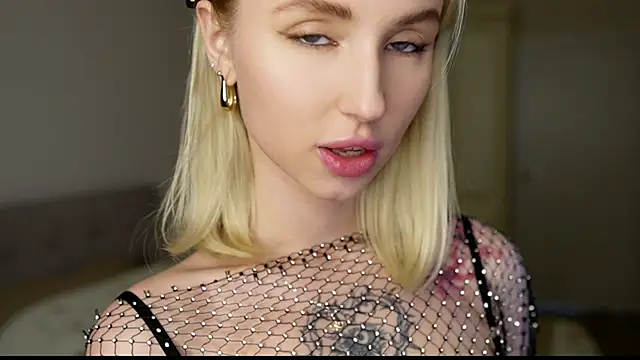 blondy room online show from 22, 12, 2025