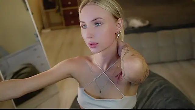 blondy room online show from 26, 9, 2025