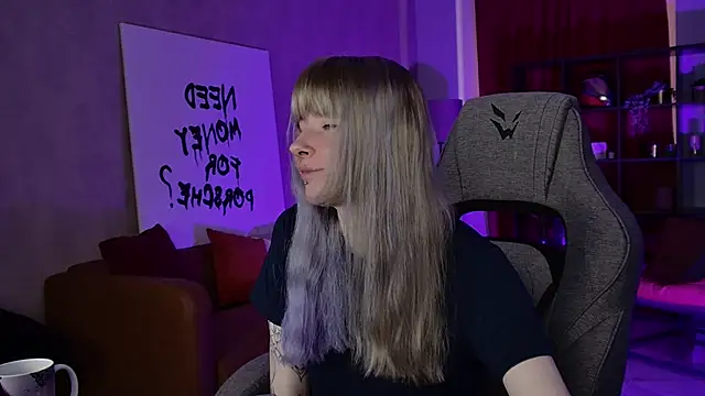 Snapshot of LexiWenford chatting on 13, 5, 2026 LexiWenford online show from 13, 5, 2026