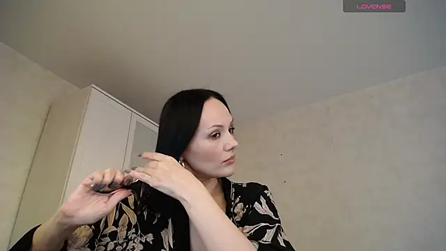 Devil Goddess online show from 28, 11, 2025