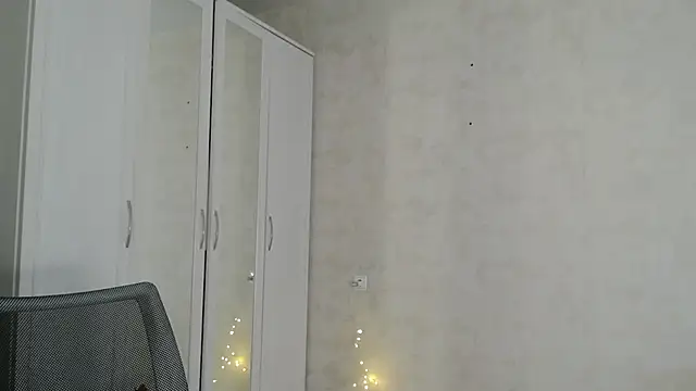 Devil Goddess online show from 15, 3, 2025