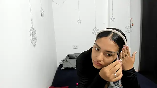 monse 02 online show from 10, 4, 2026